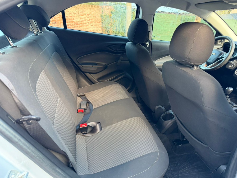 Chevrolet Onix LT — foto 14